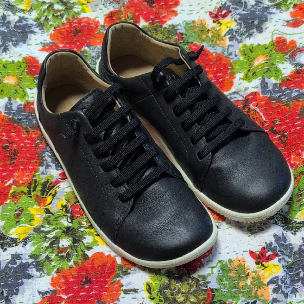 Keen KNX Black Leather Sneaker M11